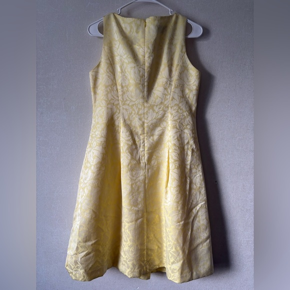 Evan Picone | Yellow Floral Midi Dress | Size 6 - Picture 7 of 7